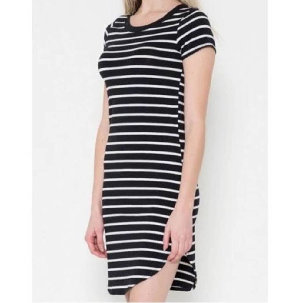 Heart & Hips Striped Stretch T-Shirt Dress Fitted Navy Blue Round Hem Medium